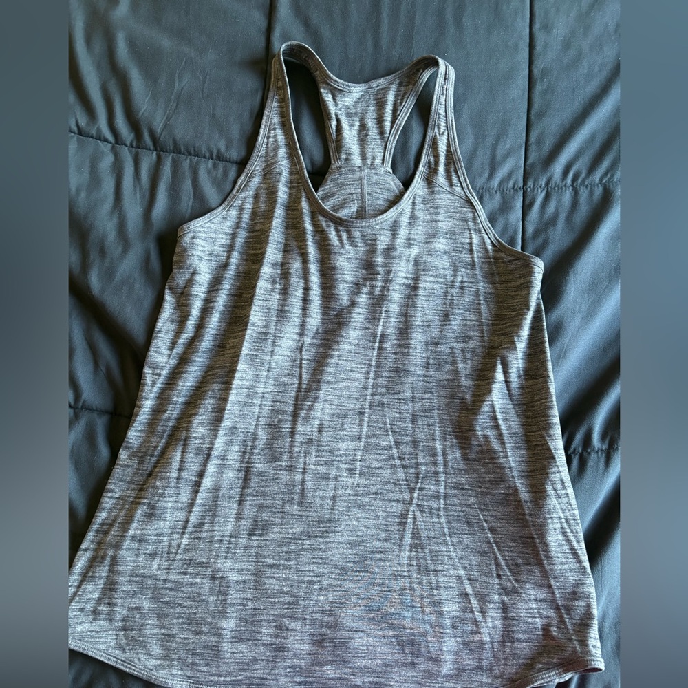 Lululemon tank - older, flowier style - size 10 - do gray w/ white throughout